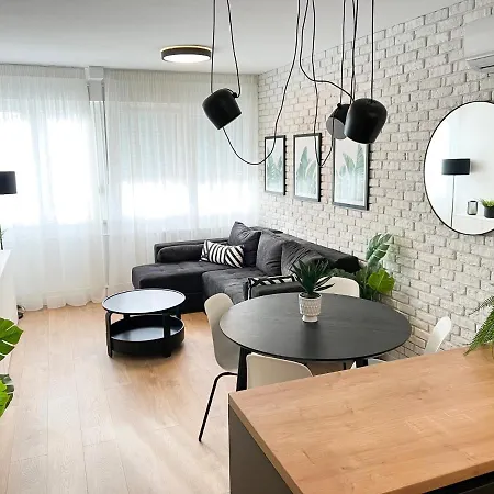 The Black & White Oasis Белград Екстериор снимка